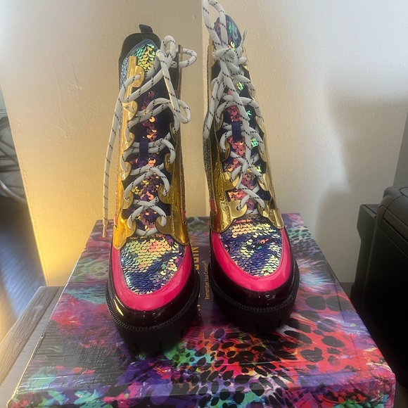 Cape Robbin Nell Mermaid platform Heels. Size 10 - Picture 2 of 6